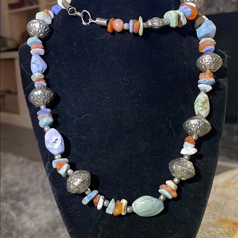 Vintage southwest style chunky carnelian jasper  silver tone   Beaded Necklace